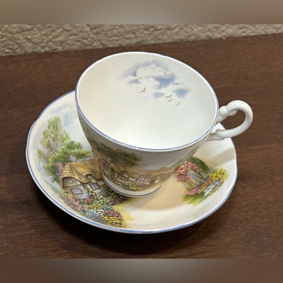 Allyn Nelson Collection Tea Cup & Saucer Bone China England Cottage - Picture 7 of 7